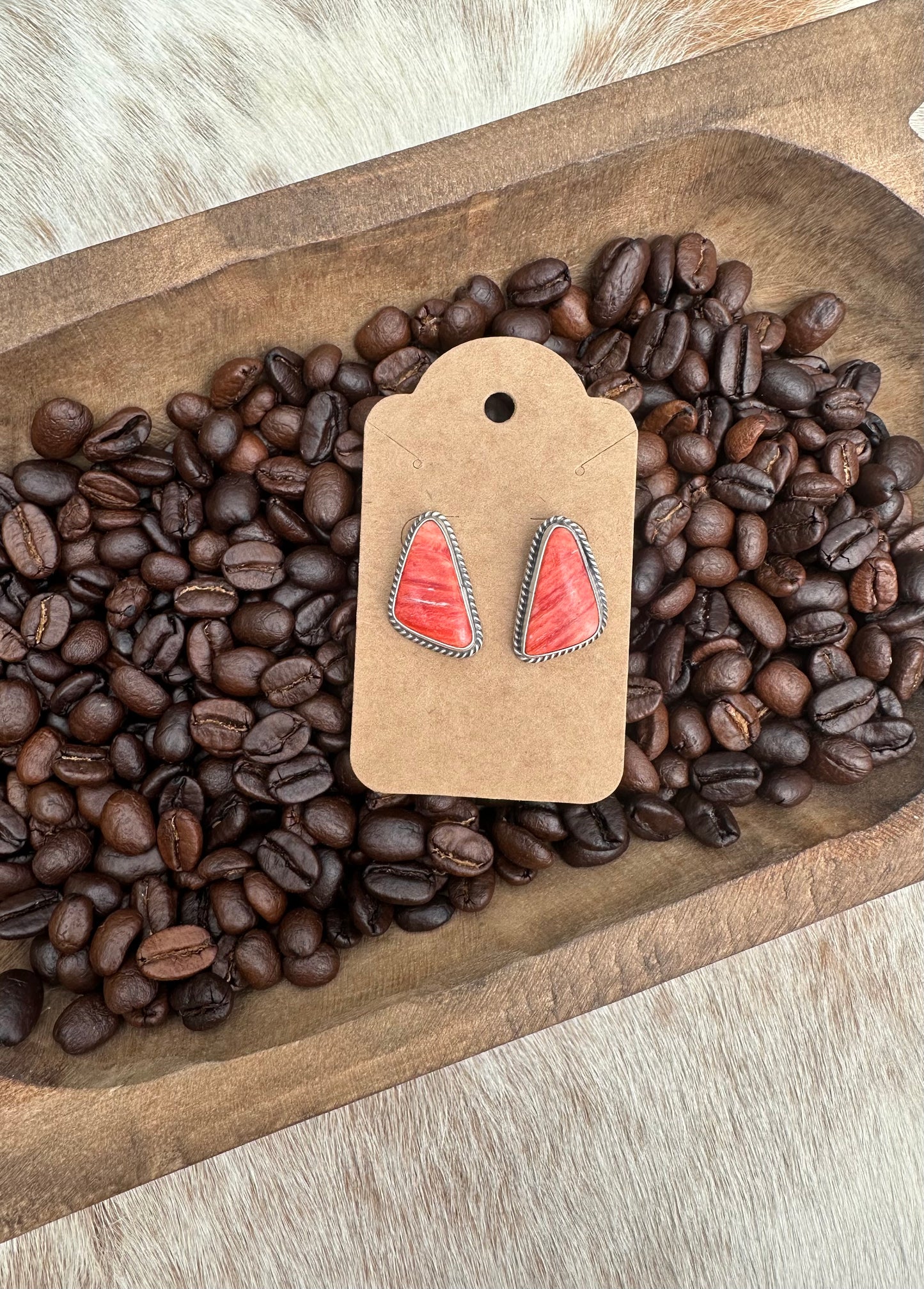 Spiny Oyster Shell Studs